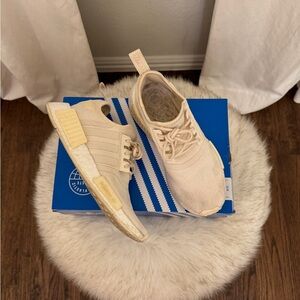 Adidas NMD_R1 Shoes